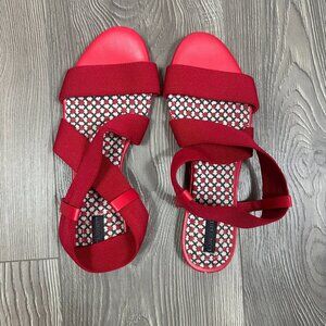 Lands’ End Red Strappy Stretch‎ Flat Sandals Comfortable Summer Vacation Size 7B